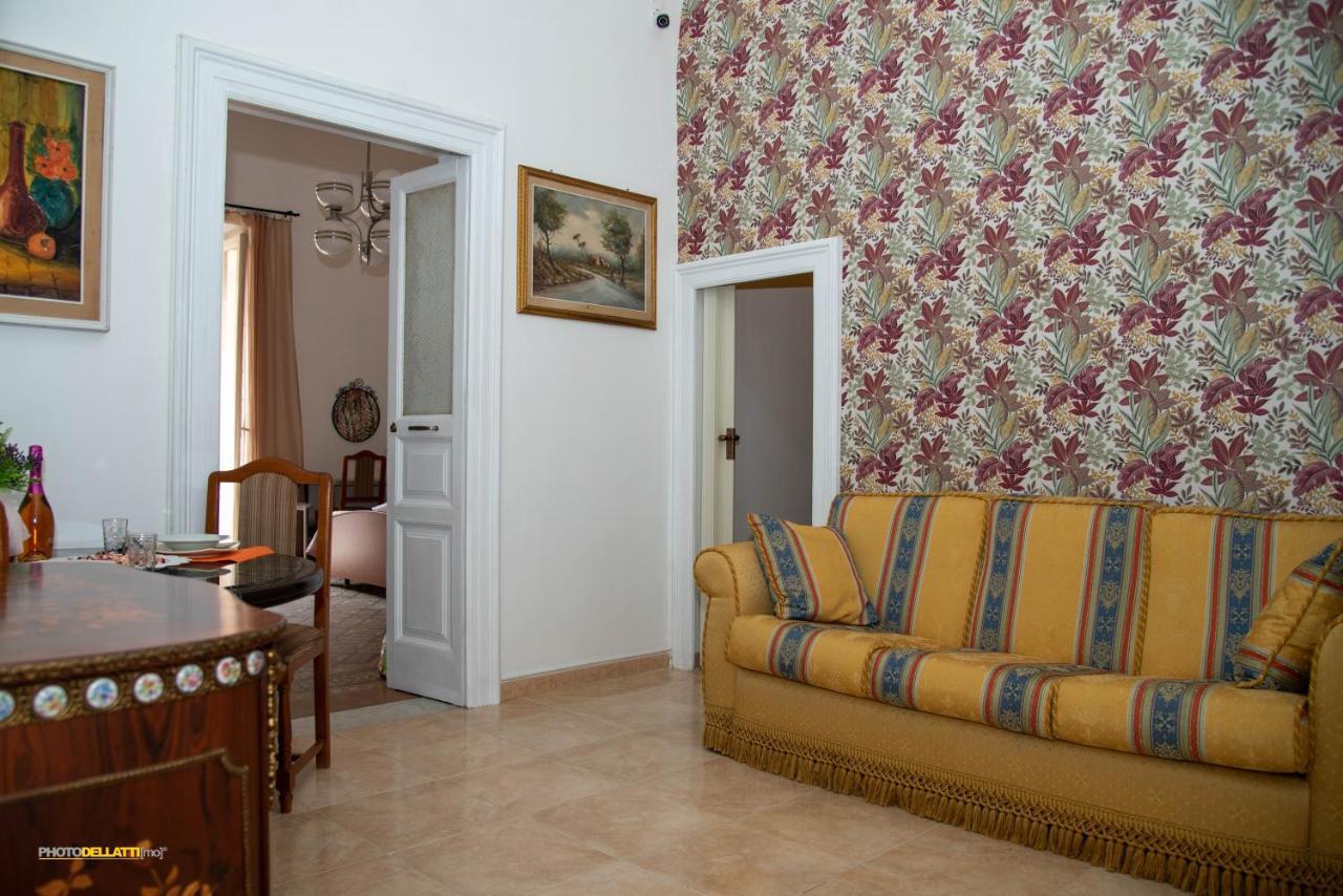 Victoria Suite Casa Vacanza Taranto Luaran gambar