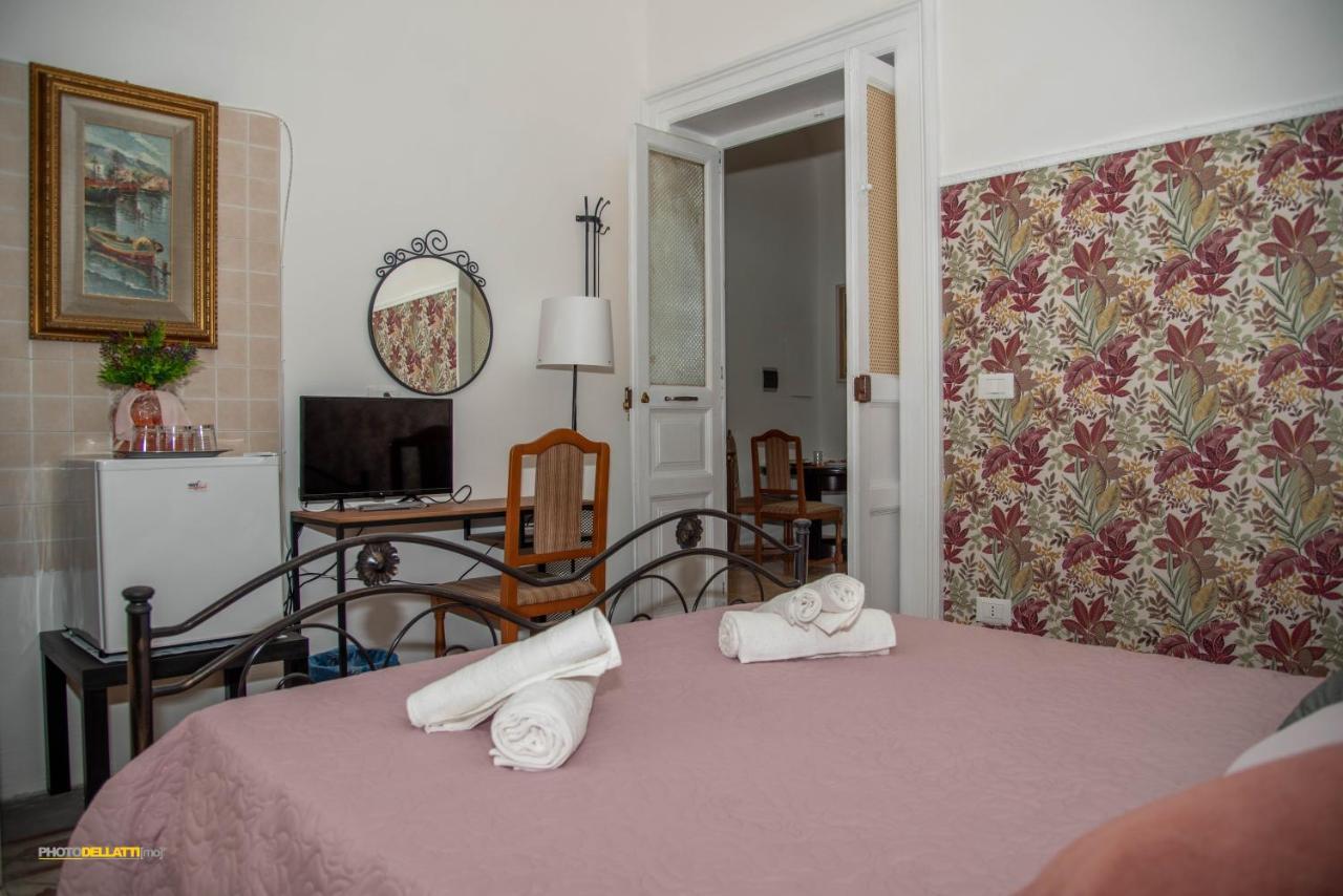 Victoria Suite Casa Vacanza Taranto Luaran gambar